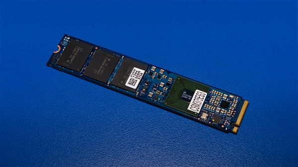 Intel企業級傲騰M.2 SSD首曝